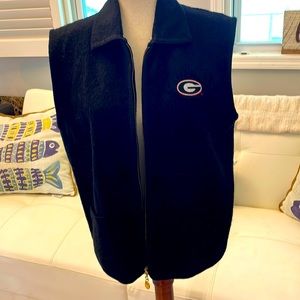 Vest with University of GA “G” on the front. Sz M. Wool. Gently used.